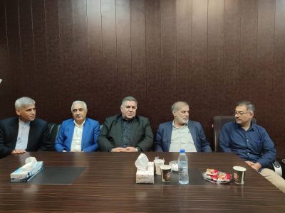 دیدار رئیس و اعضای هیئت مدیره کانون بازنشستگان تامین اجتماعی استان خوزستان با دکتر حیات مقدم نماینده مردم ماهشهر ،امیدیه،هندیجان و بخش جولکی در مجلس شورای اسلامی