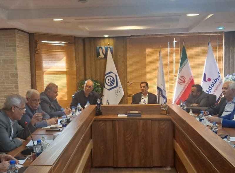 تأکید کانون بازنشستگان تأمین اجتماعی خوزستان بر بازنگری اساسی در درمان و بیمه تکمیلی؛ مطالبه اجرای ماده ۵۴ و پایان دادن به مشکلات درمانی بازنشستگان